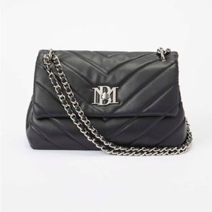 Badgley Mischka Black Quilted handbag